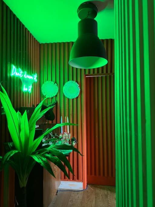 Colourful Great Location! Apartment *